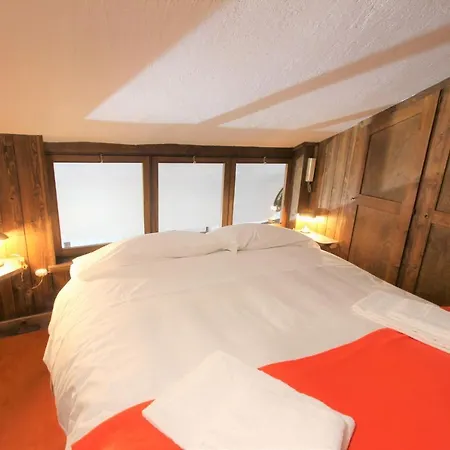 Hostdomus - Le Cave Du Roi Sestriere