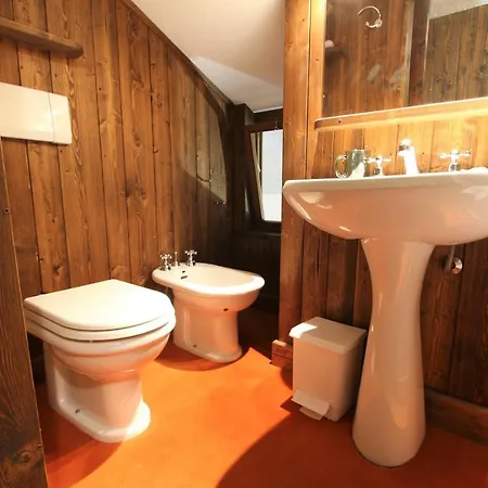 Hostdomus - Le Cave Du Roi Apartment *